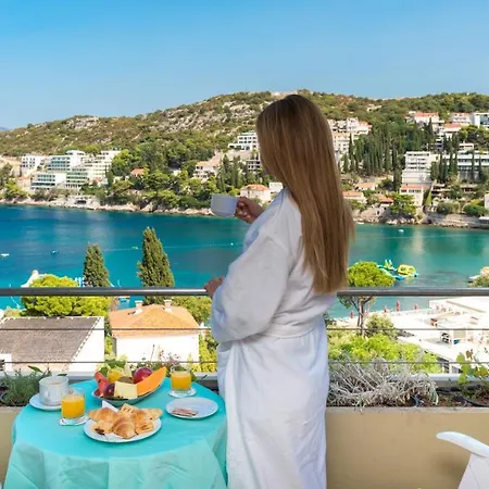 Uvala Hotel 4*