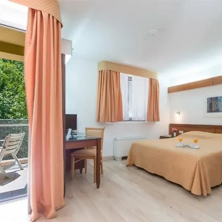 Uvala Hotell